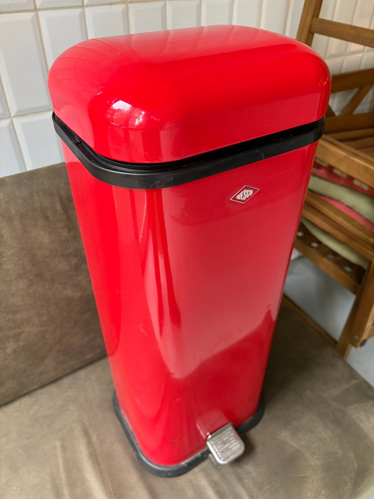 Wesco Prullenbak Rood - Zo goed als nieuw, Ophalen, Zo goed als nieuw, Metaal, Met pedaal