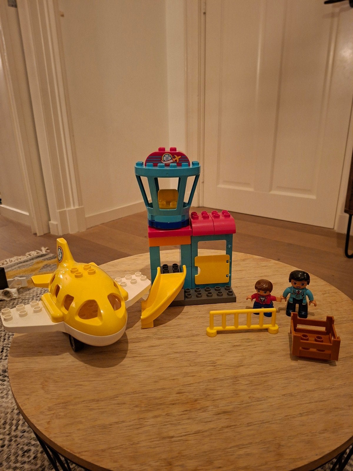Duplo Vliegveld 10871, Ophalen of Verzenden, Zo goed als nieuw, Duplo