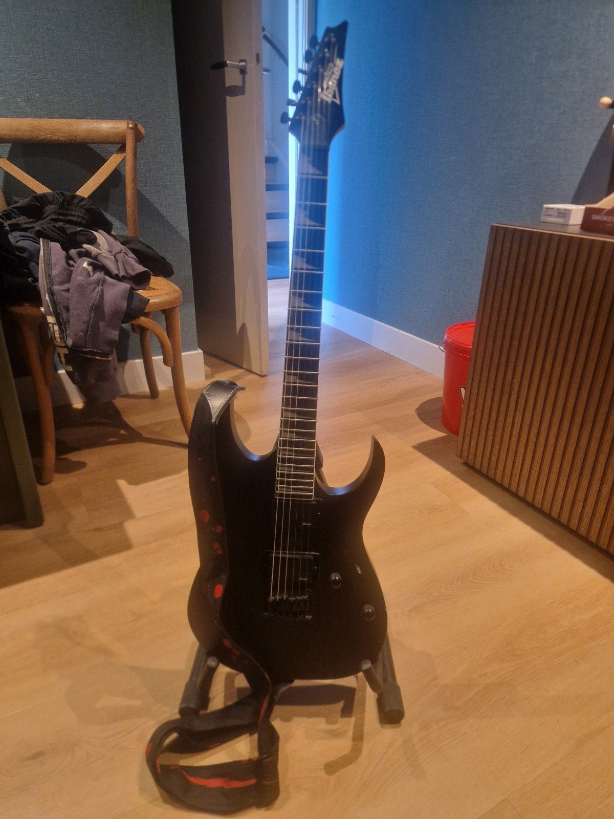 Ibanez gio elektrische gitaar, Muziek en Instrumenten, Snaarinstrumenten | Gitaren | Elektrisch, Ophalen, Zo goed als nieuw, Solid body