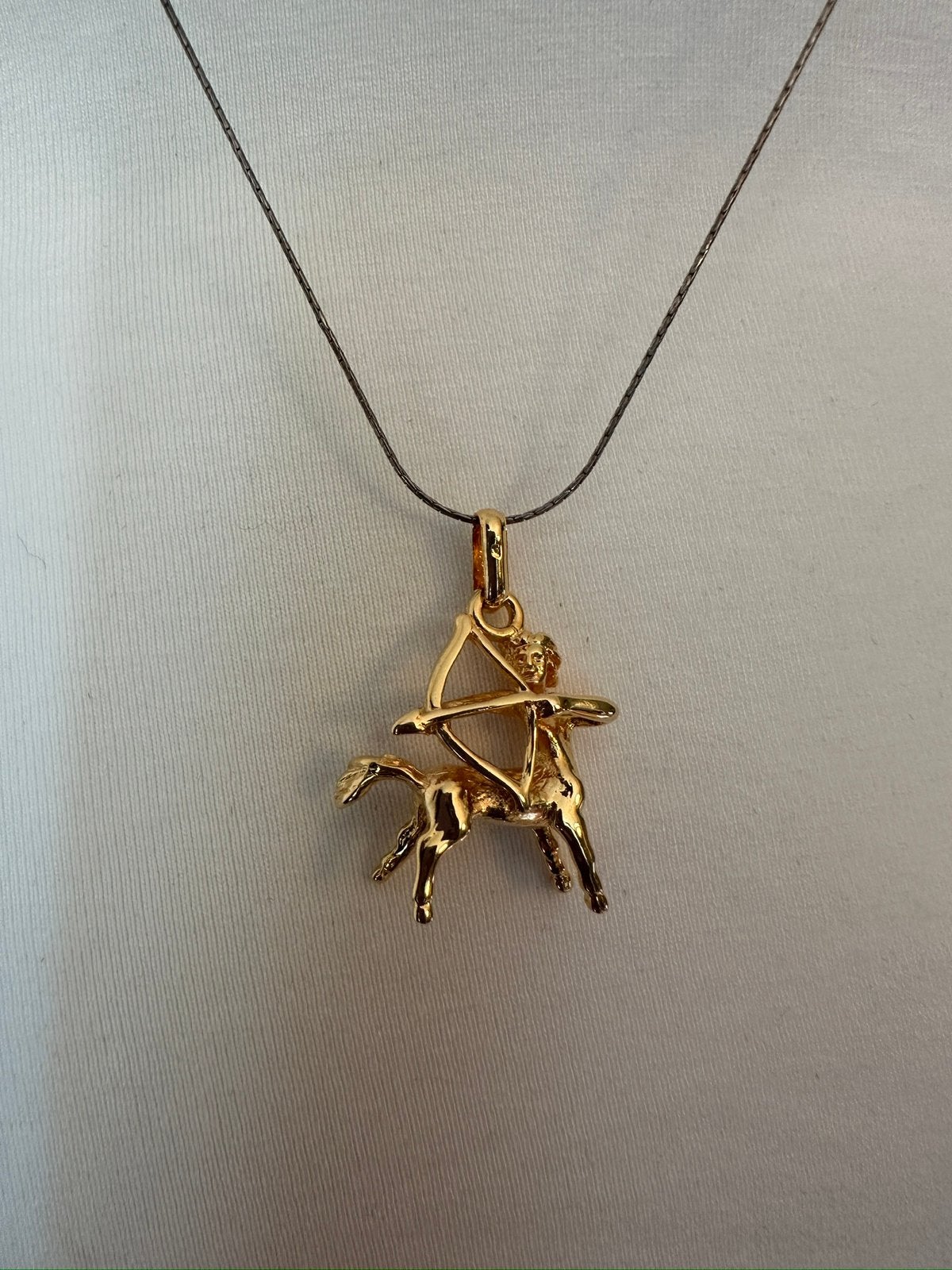 hanger, bedel, sterrenbeeld Boogschutter (Sagittarius), Ophalen of Verzenden, Zo goed als nieuw, Zilver, Overige materialen