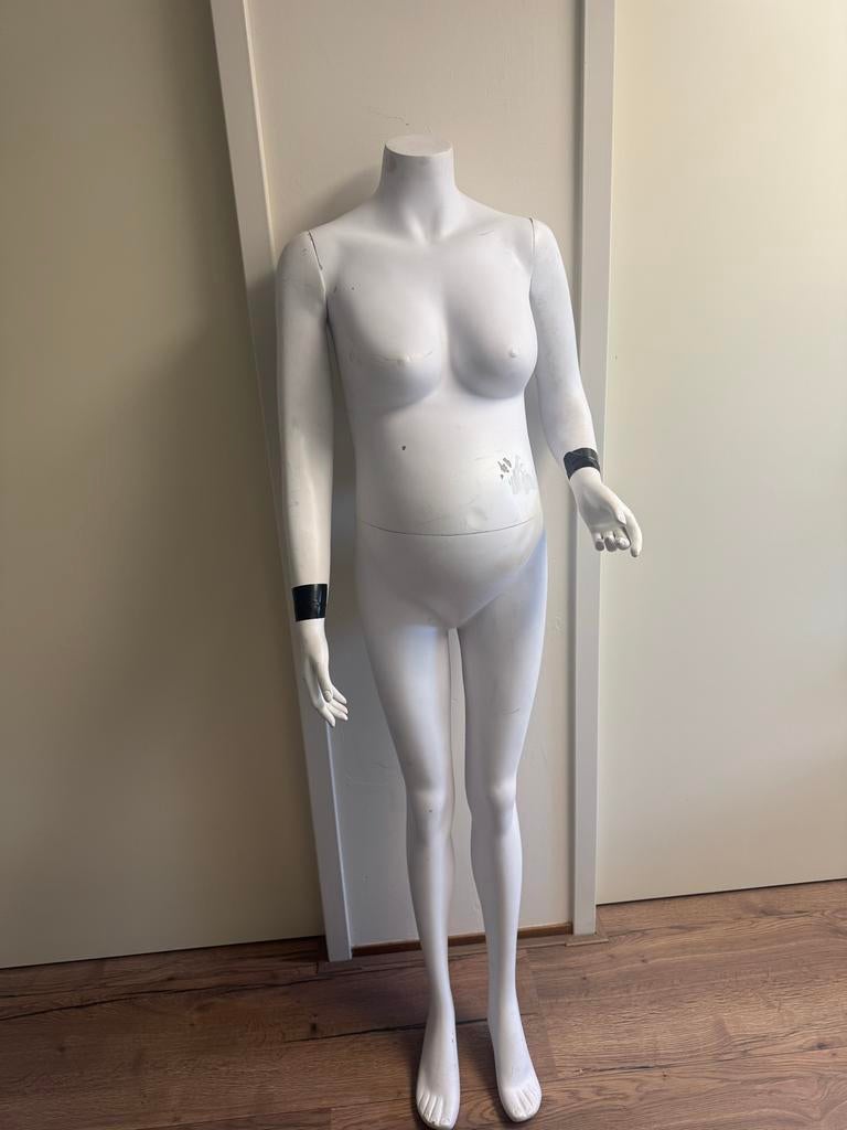 Zwangerschaps etalagepop - Gebruikt, Kleding | Dames, Kledingrekken, Ophalen, Gebruikt