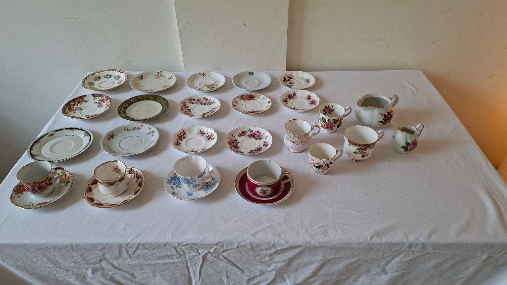 24-delige Bone China collectie | Royal, Bavaria & meer, Antiek en Kunst, Ophalen