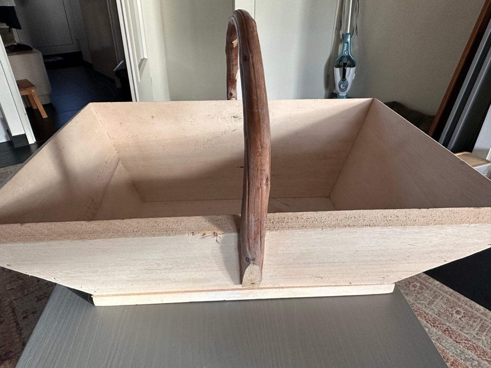 Franse decoratieve houten mand, taps toelopend, Ophalen