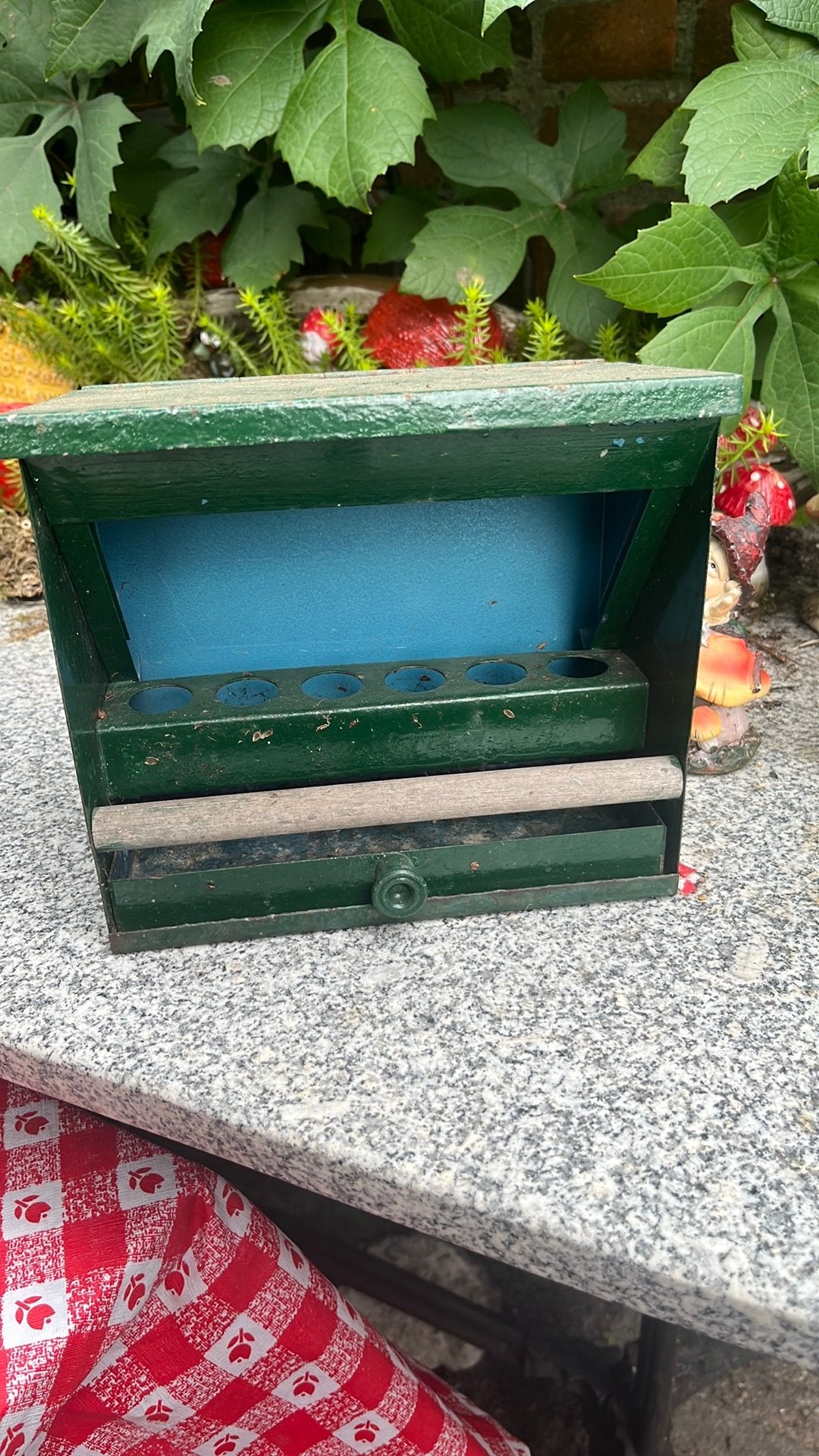 Vintage voeder huisje, Dieren en Toebehoren, Vogels | Hokken en Kooien, Ophalen of Verzenden, Gebruikt, Hout, Vogelkooi