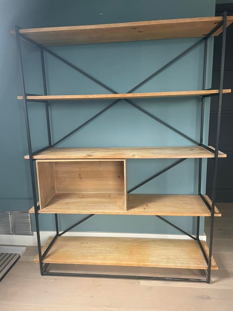 Stoere moderne kast staal met hout, Ophalen of Verzenden, Zo goed als nieuw, 25 tot 50 cm, Minder dan 150 cm