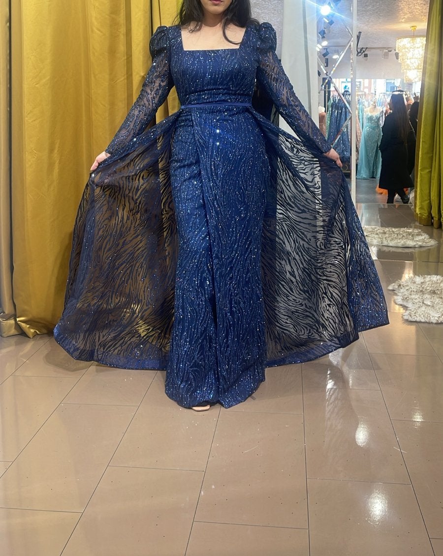 Prachtige blauwe avondjurk met glitters en sleep maat L, Blauw, Maat 42/44 (L), Ophalen of Verzenden, Zo goed als nieuw
