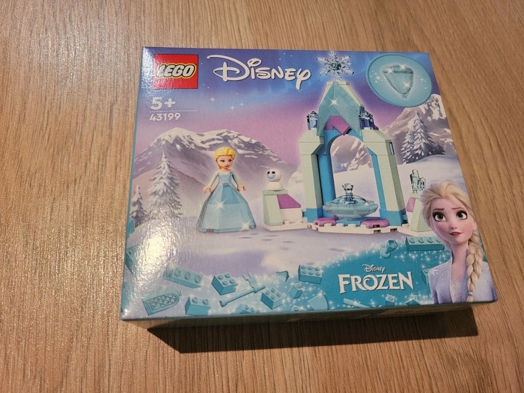 LEGO 43199 Disney Frozen: Binnenplaats van Elsa's Kasteel, Lego, Nieuw, Ophalen of Verzenden, Disney