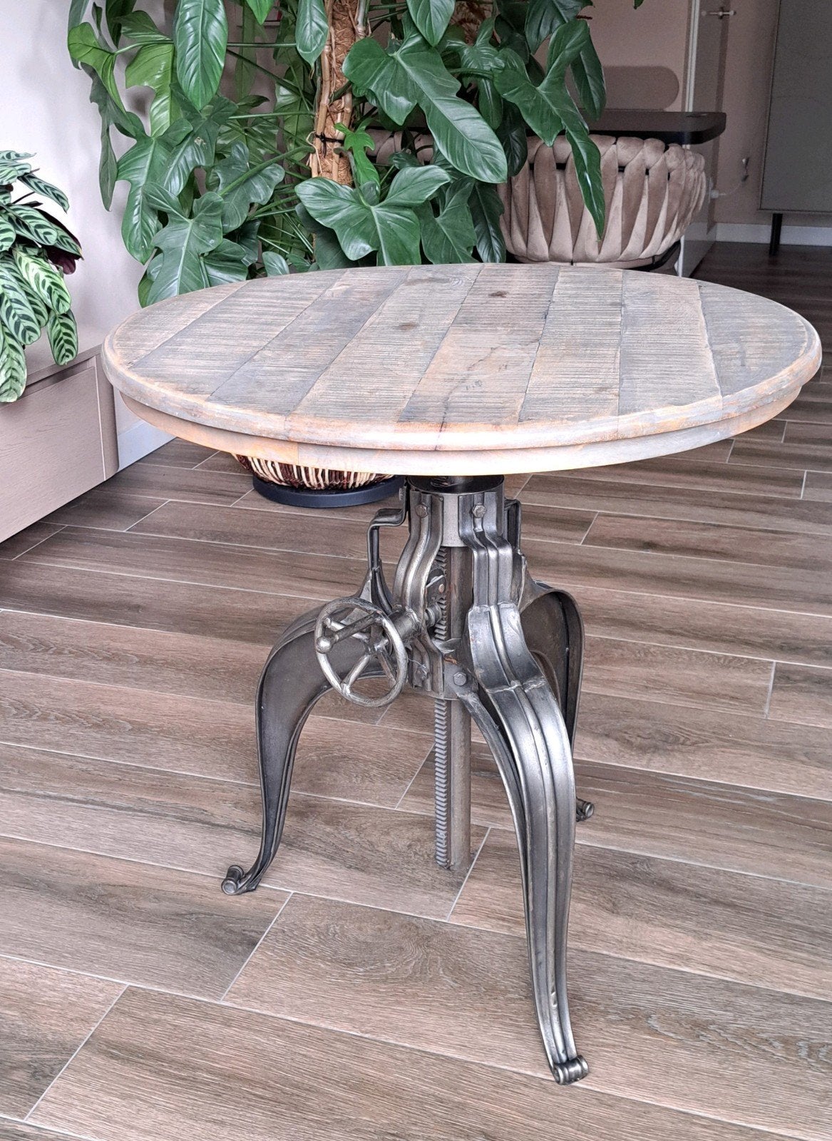 Industriële Salon-/Bijzet-/Bartafel, hoogte Verstelbaar, Huis en Inrichting, 50 tot 100 cm, Rond, Tot twee personen, 50 tot 100 cm
