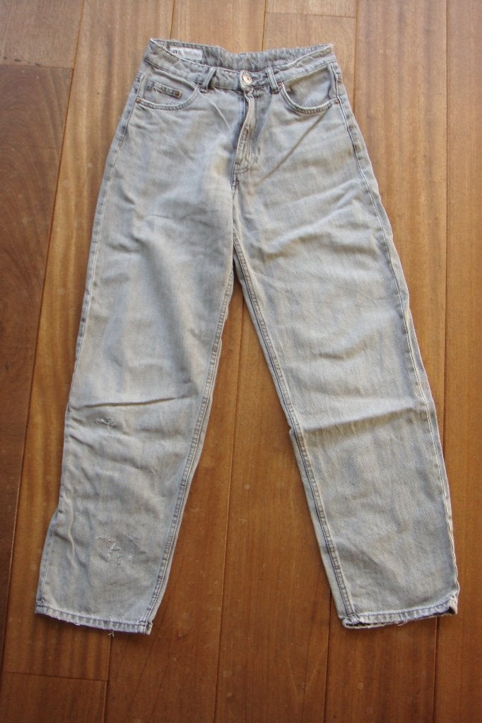 Zara jeans grijs balloon maat 34 NETTE STAAT €6,95, Kleding | Dames, Spijkerbroeken en Jeans, Zara, Ophalen of Verzenden, Zo goed als nieuw