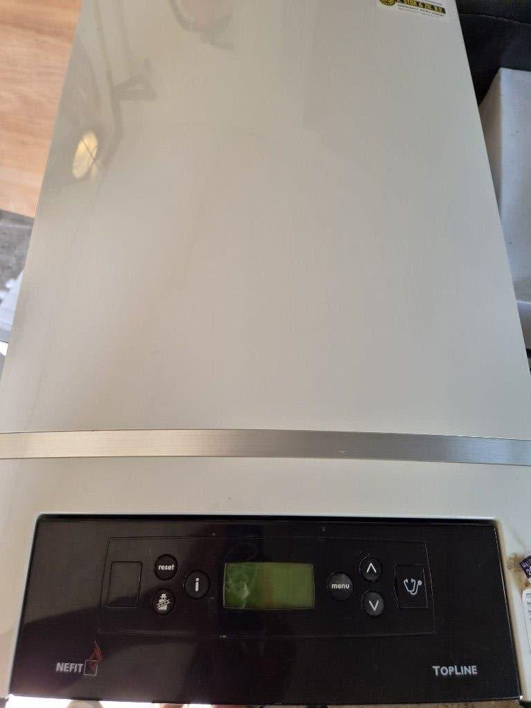 Nefit TopLine Compact HRC 25 CW4 | Bouwjaar 2011, Doe-het-zelf en Verbouw, Verwarming en Radiatoren, Ophalen, 30 tot 80 cm, Gebruikt