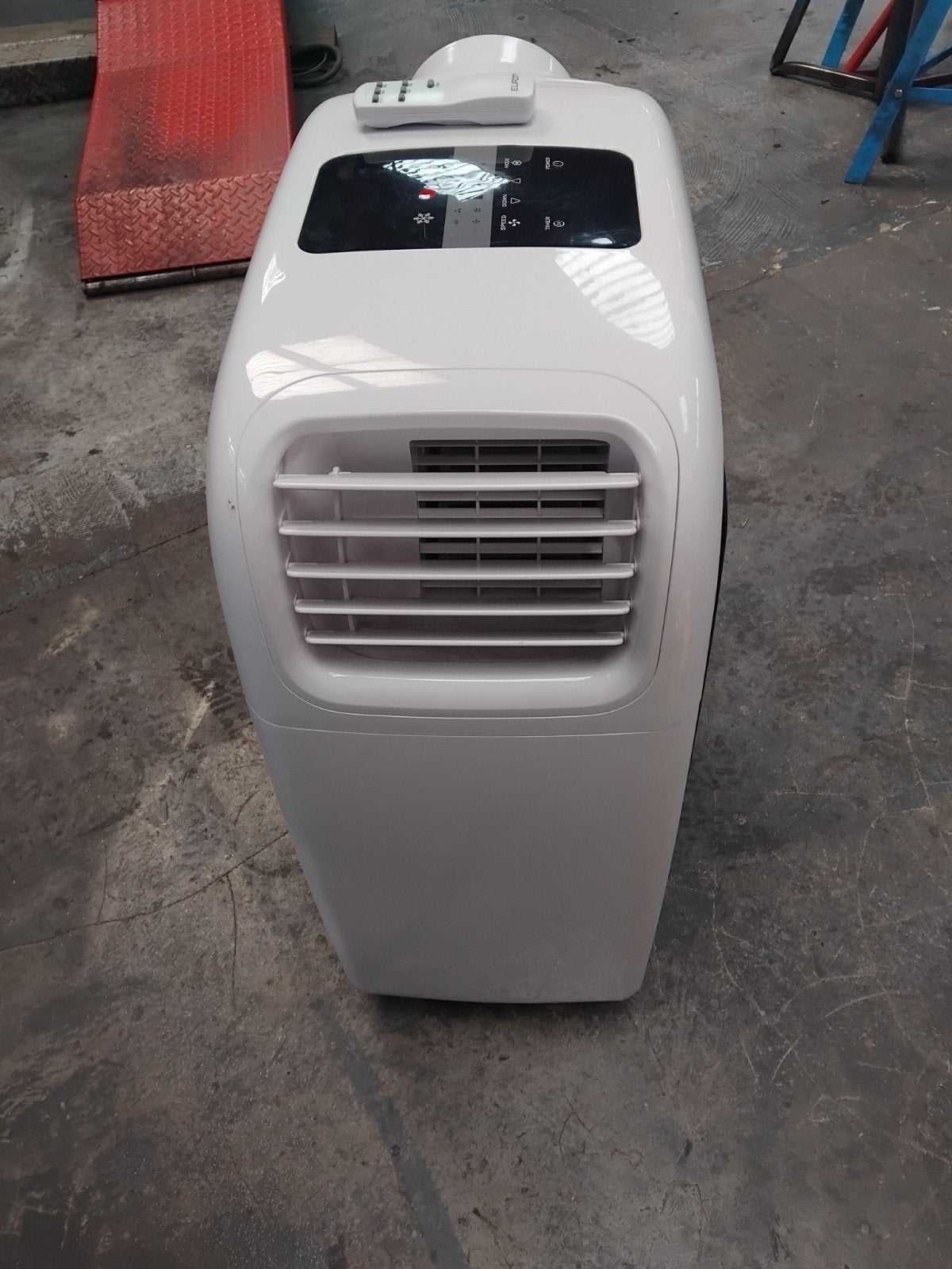 mobiele airco, Ophalen, Koelen en Ontvochtigen, 3 snelheden of meer, Zo goed als nieuw