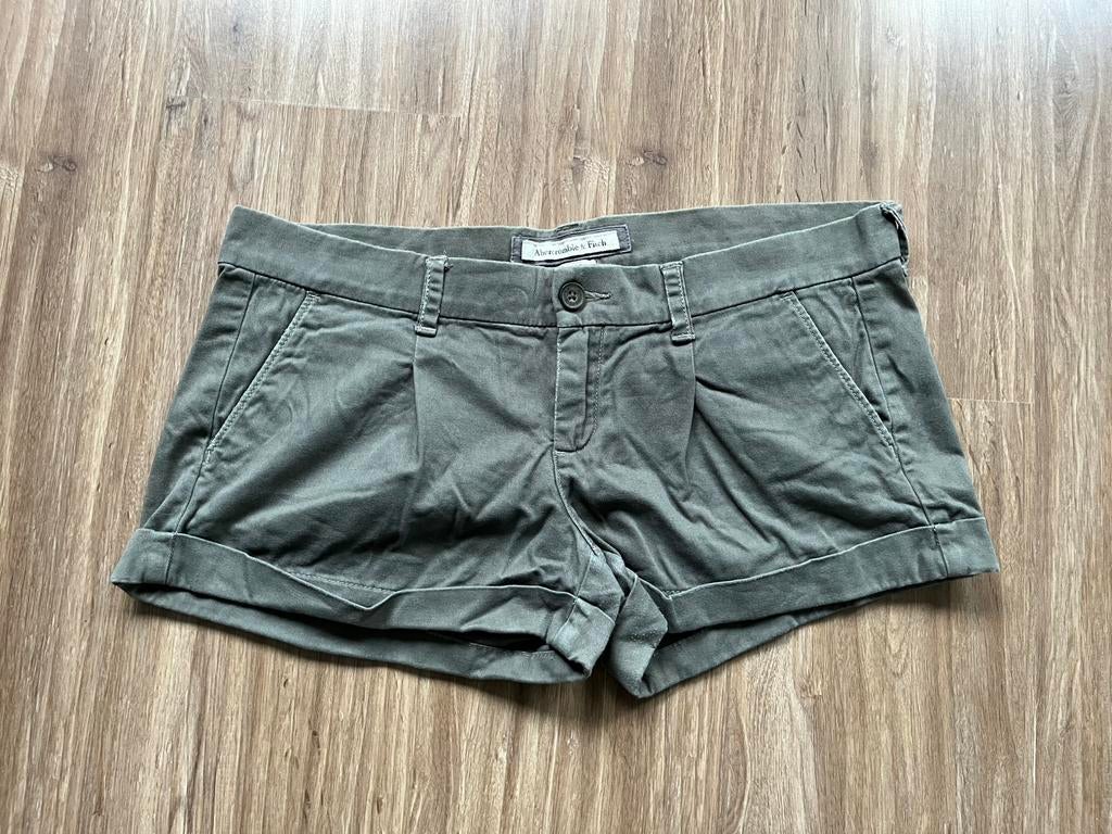 Abercrombie & Fitch short maat 4 (shorts groen broekje), Maat 38/40 (M), Kort, Ophalen of Verzenden, Gedragen