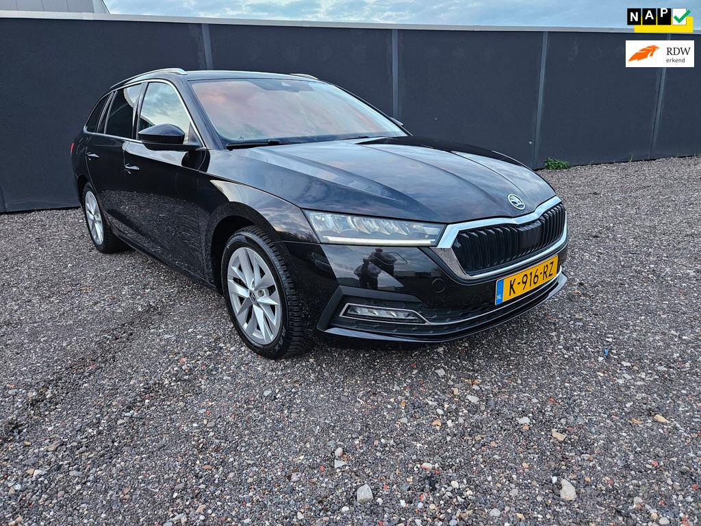 Skoda Octavia Combi 1.5 e-TSI Business Edition Plus AUTOMAAT, Auto's, Skoda, Euro 6, 4 cilinders, 150 pk, 1283 kg