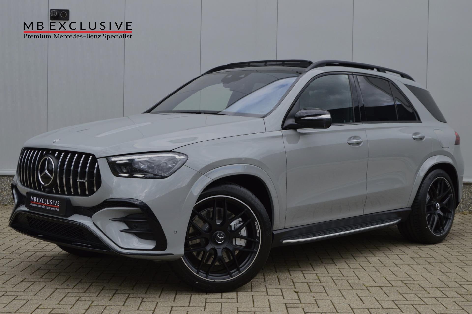 Mercedes-Benz GLE 400 e AMG 53 Night Facelift AUT9 2023, Auto's, Mercedes-Benz, Automaat, Zwart, 4 cilinders, GLE