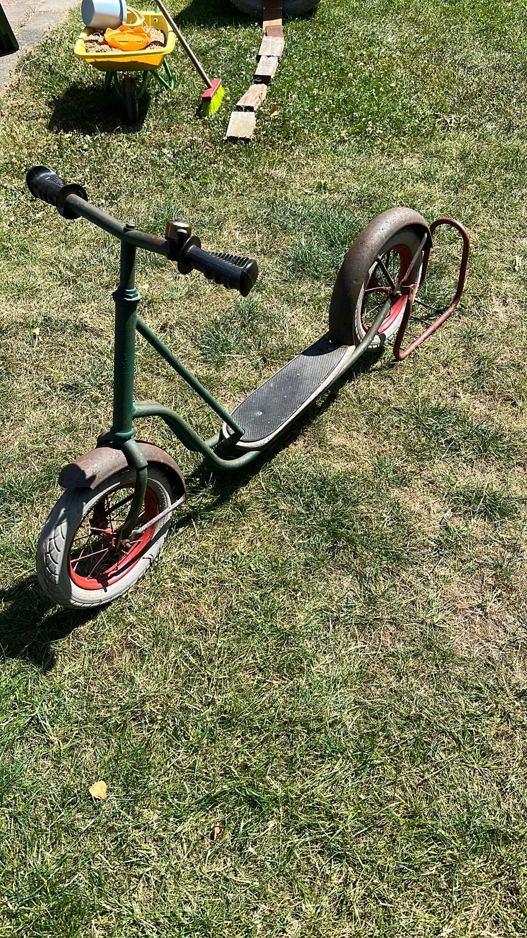Vintige step. Nieuwe banden en handvater erop gezet, Fietsen en Brommers, Steps, Ophalen, Gebruikt, Gewone step