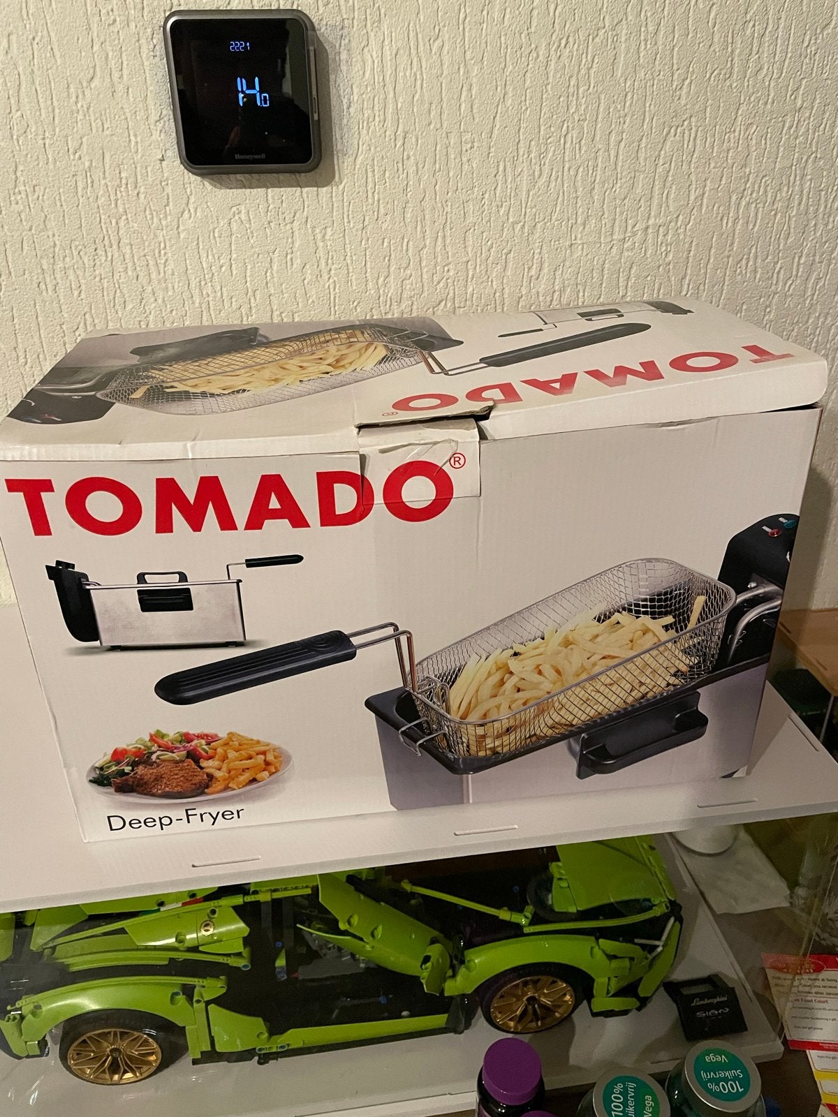 Tomado Deep-Fryer, 2 tot 3 liter, Ophalen, Zo goed als nieuw