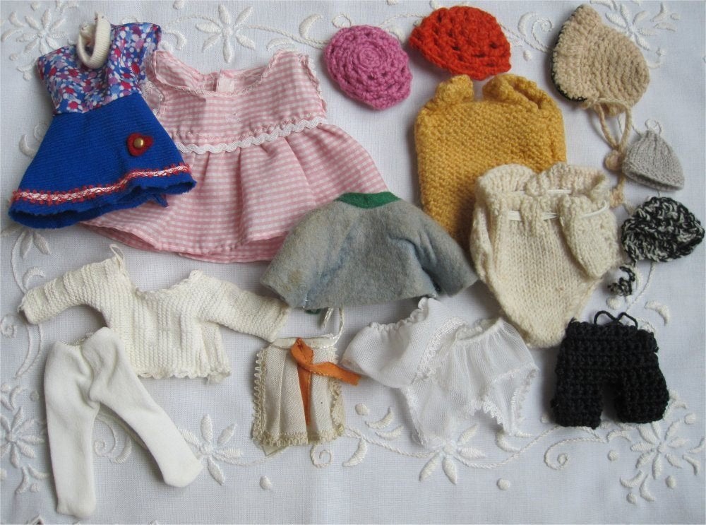 Poppenkleertjes, oude en antieke (voor kleine popjes), Verzamelen, Ophalen of Verzenden, Gebruikt, Kleertjes