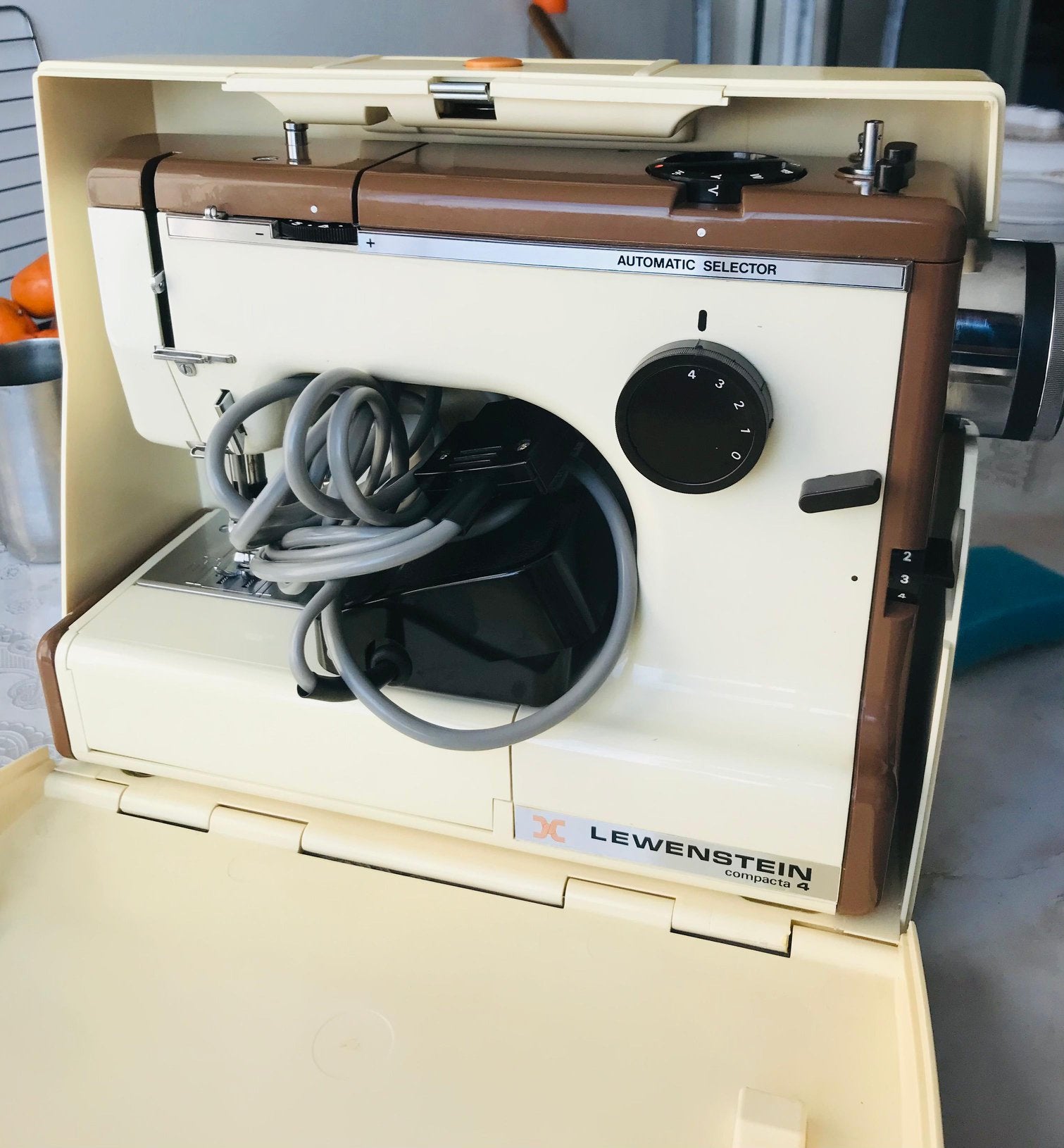 Naaimachine lewensten, Ophalen of Verzenden, Zo goed als nieuw, Naaimachine, Overige merken