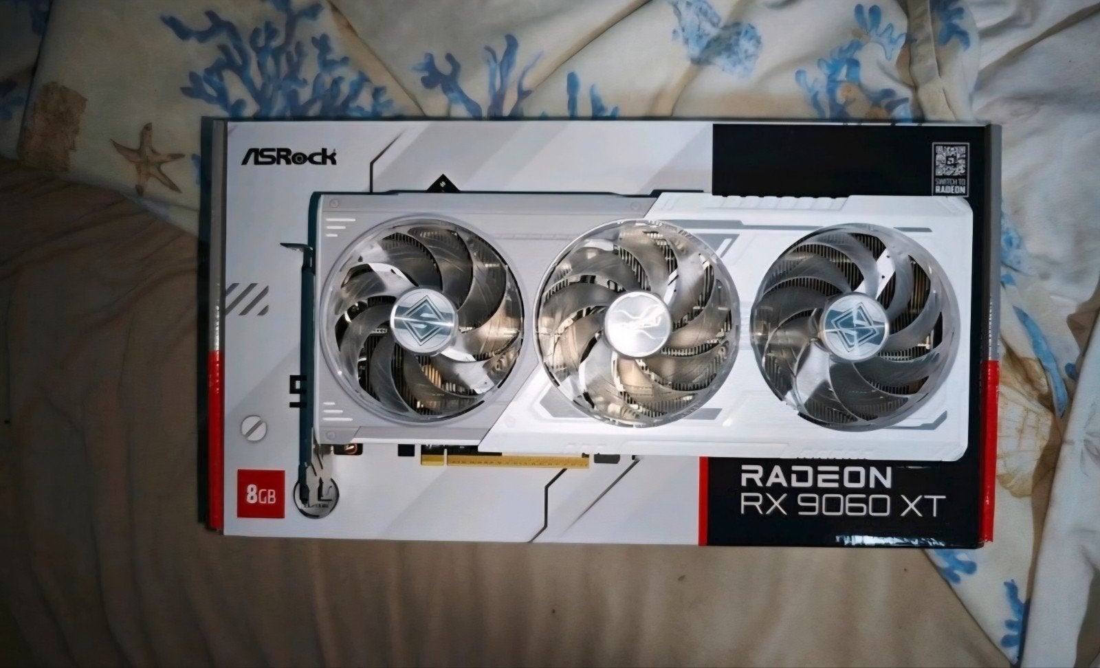 ASRock Steel Legend AMD Radeon RX 9060 XT 8GB EVT RUILBAAR, Computers en Software, Videokaarten, Ophalen of Verzenden