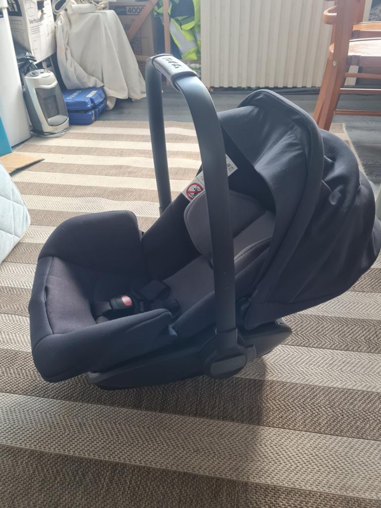 Maxi cosy nuna, Ophalen, Gebruikt, Overige merken, Verstelbare rugleuning
