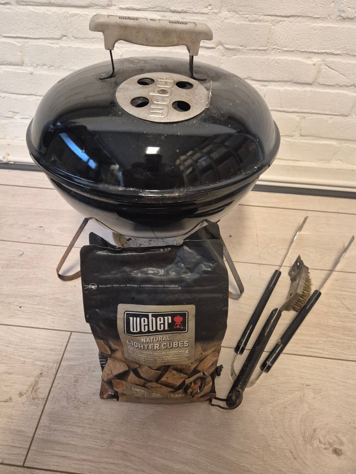 Weber houtskoolbarbecue D35xH40cm (gebruikt), Gebruikt, -, -, Ophalen of Verzenden