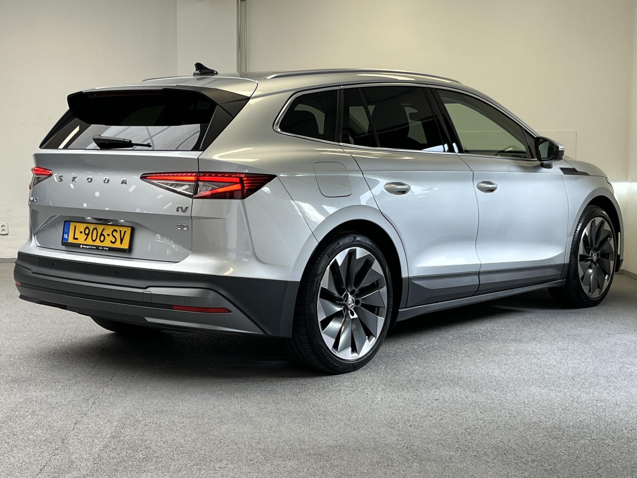 Skoda Enyaq iV 80 | SOH 92% | 360 CAMERA | MATRIX | 1e-EIG |, Auto's, Achterwielaandrijving, Gebruikt, 544 km, 80 kWh