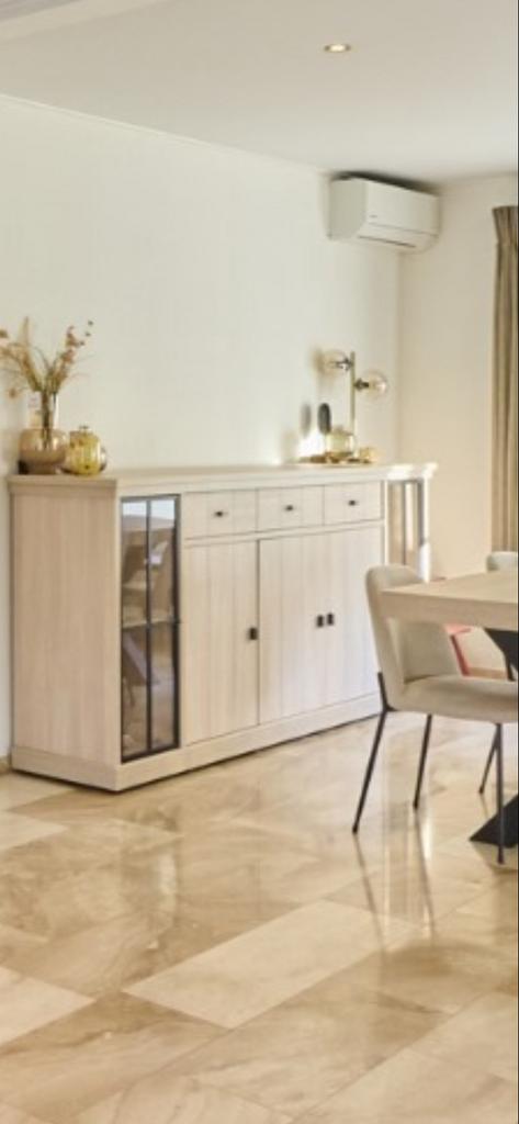 Stijlvol dressoir met vitrinekast en lades, Ophalen, 150 tot 200 cm, Zo goed als nieuw, Met lade(s)
