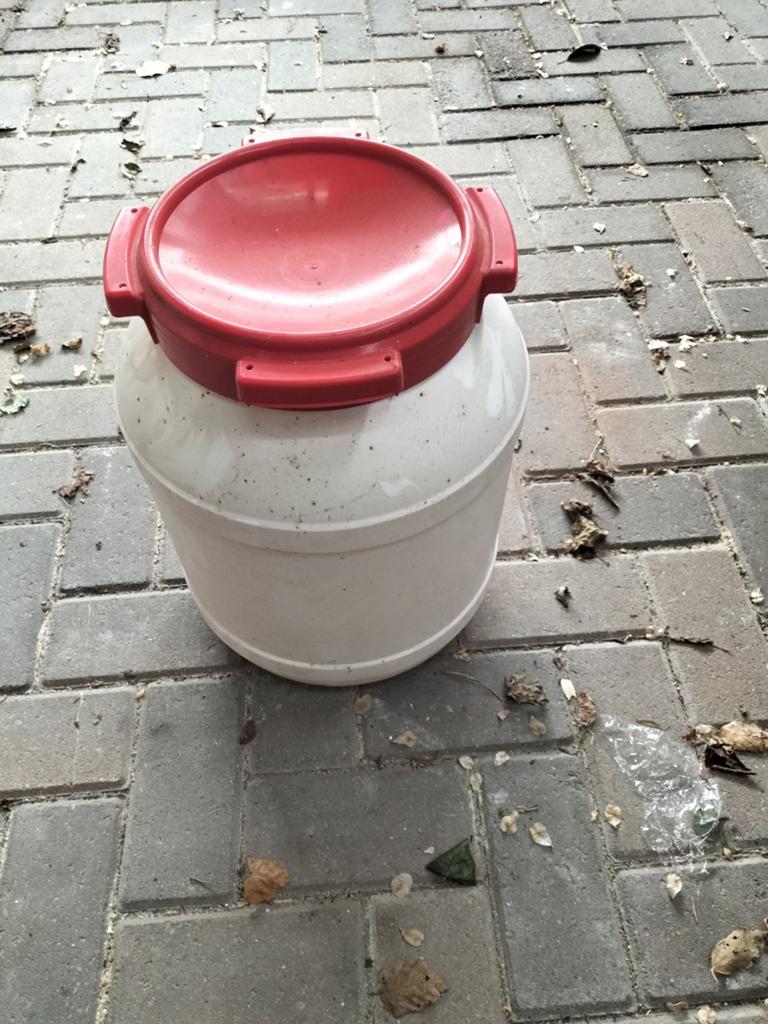 Opbergbox waterdicht, Ophalen