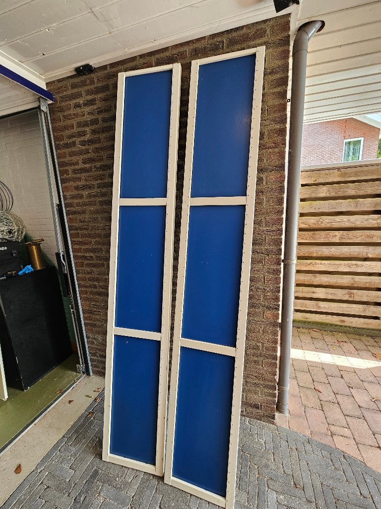 2 lundia staanders met inschuifpanelen, Ophalen, Gebruikt