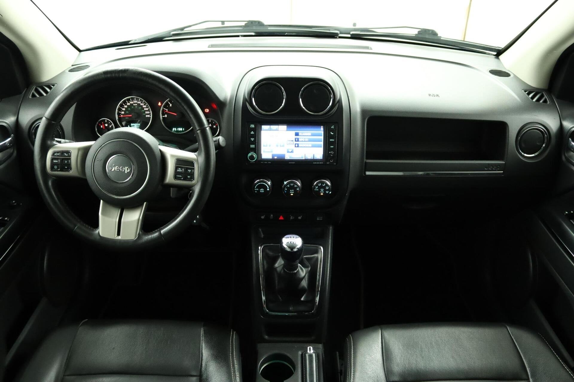 Jeep Compass 2.0 Limited Airco Cruise Leder Stoelverw Trekhk, Auto's, Jeep, 450 kg, Gebruikt, Zwart, Stoelverwarming