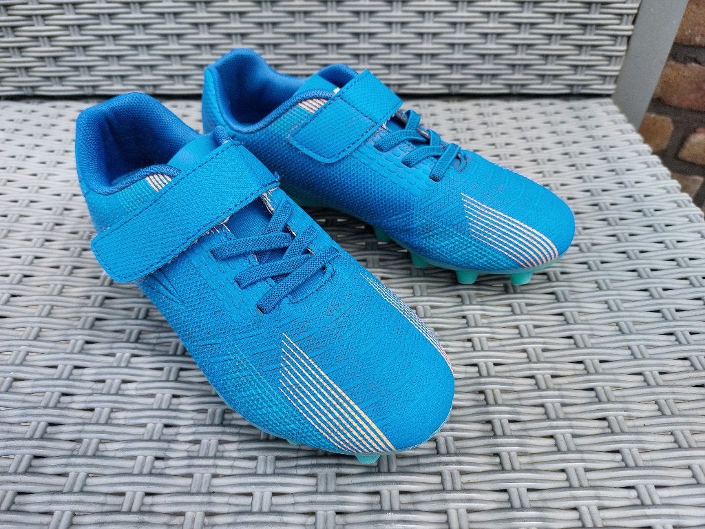 Dutchy voetbalschoenen, met klittenband, mt 33 ,als Nieuw, Maat XS of kleiner, Ophalen of Verzenden, Zo goed als nieuw, Schoenen