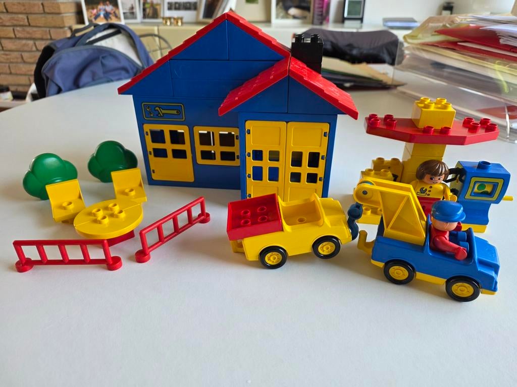 Duplo 2657 Garage met benzinestation - Netjes gebruikt, Inclusief minifiguren, Gebruikt, Ophalen of Verzenden, Duplo