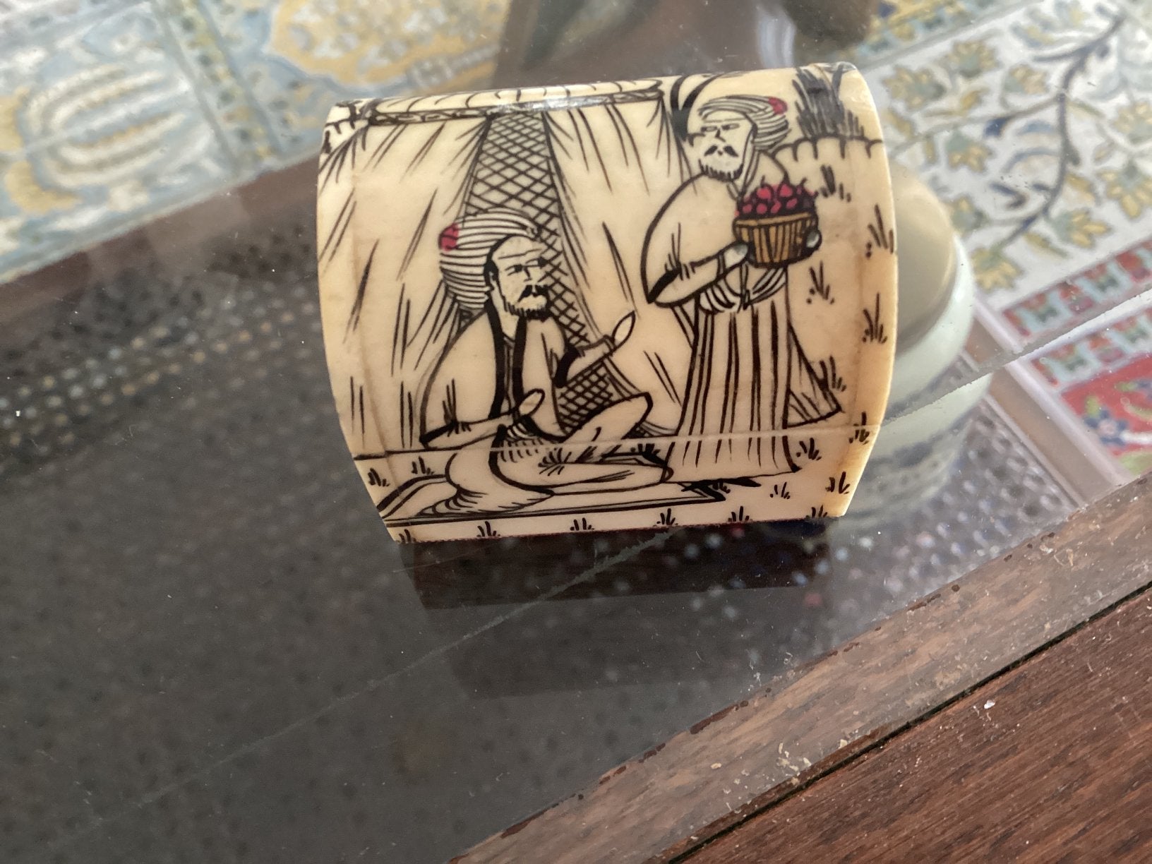 Chinees doosje visbeen met eendje // hoog 3.5x4.5x3.5 cm, Ophalen of Verzenden