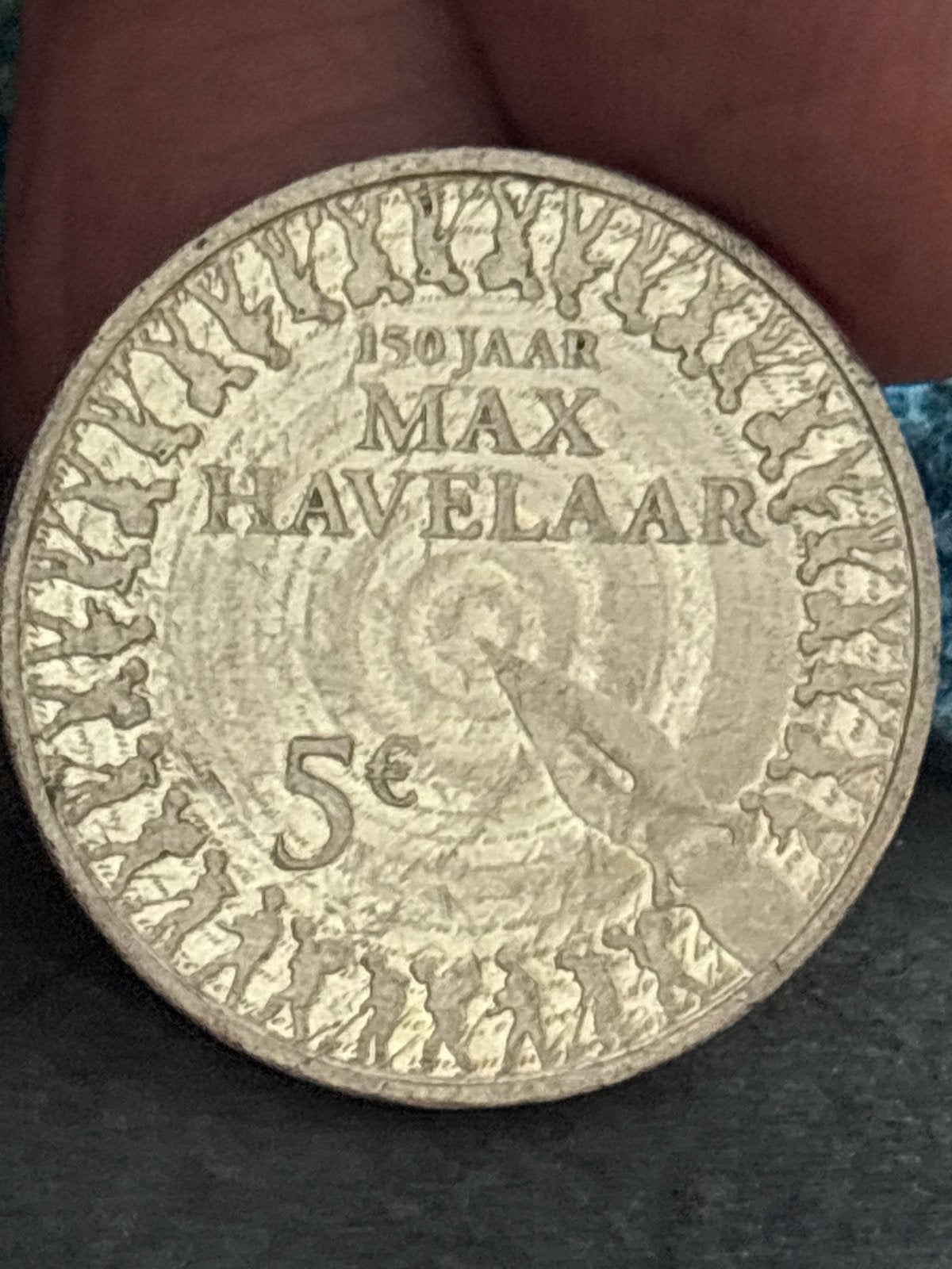 Max Havelaar Vijfje 2010 - Officiële 5 Euro Herdenkingsmunt, Postzegels en Munten, Munten | Nederland, Ophalen of Verzenden, Koningin Beatrix