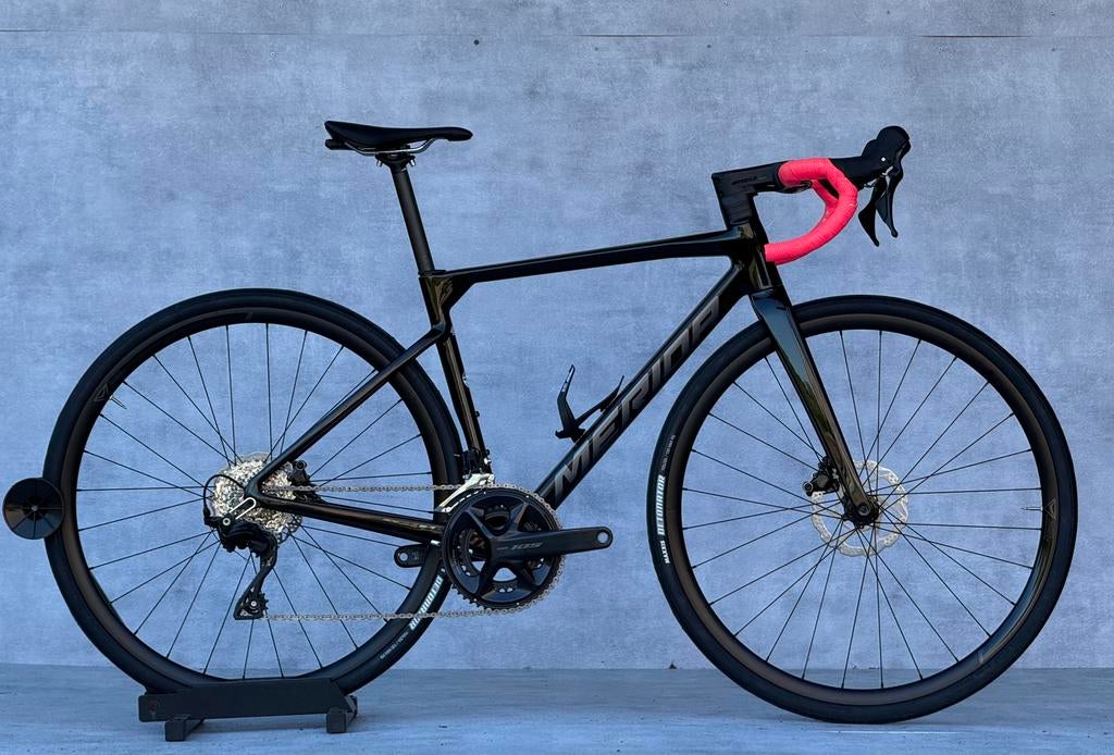 Merida Scultura 4000 2026 maat XS carbon disc 100KM OUD, Carbon, Info@bykz.nl, Zo goed als nieuw, Hageneind 12, Tynaarlo