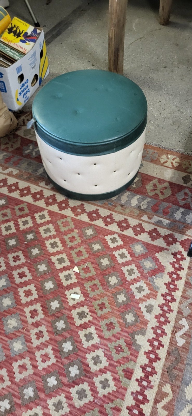 Vintage Poef/Voetenbank Groen/Wit - Gebruikt, Huis en Inrichting, Gebruikt, Minder dan 50 cm, Ophalen of Verzenden, Minder dan 50 cm