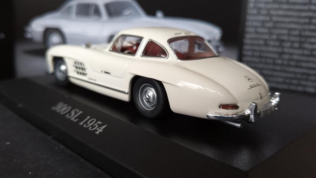Mercedes Benz 300 SL Gullwing white 1:43 Dealer Pol, Overige merken, Auto, Verzenden, Mercedes Benz strasse