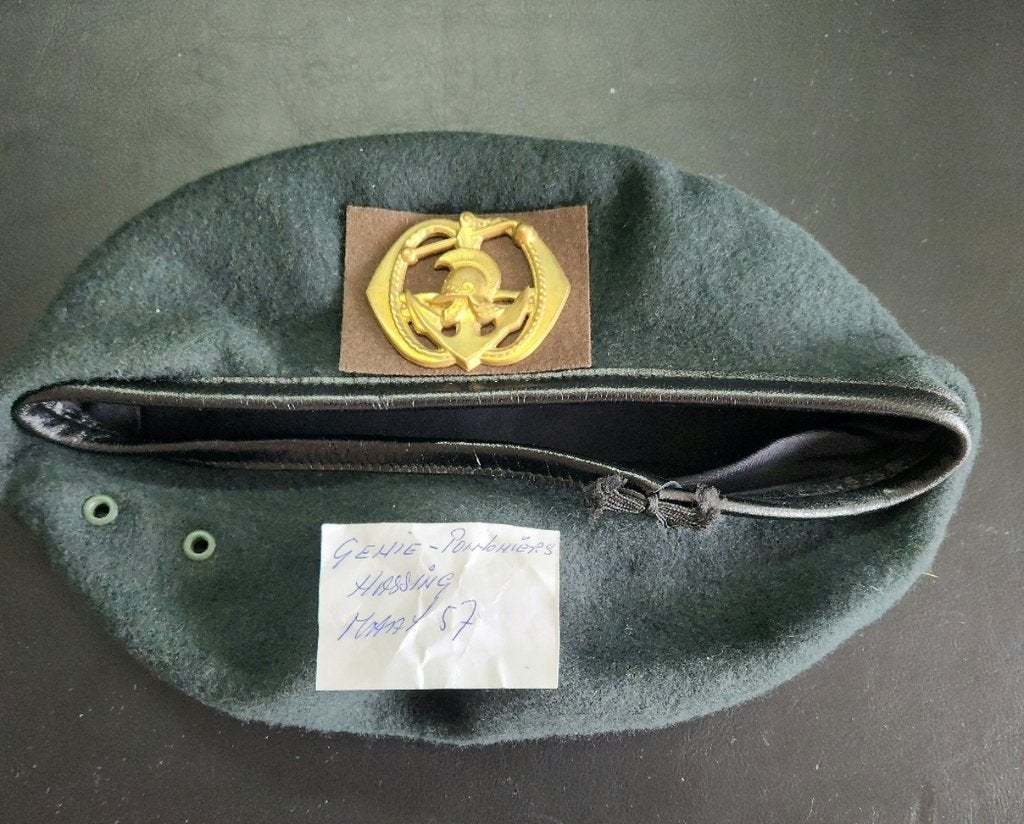 KL baret Pontonniers Hassink  57, Ophalen of Verzenden, Landmacht, Nederland, Helm of Baret