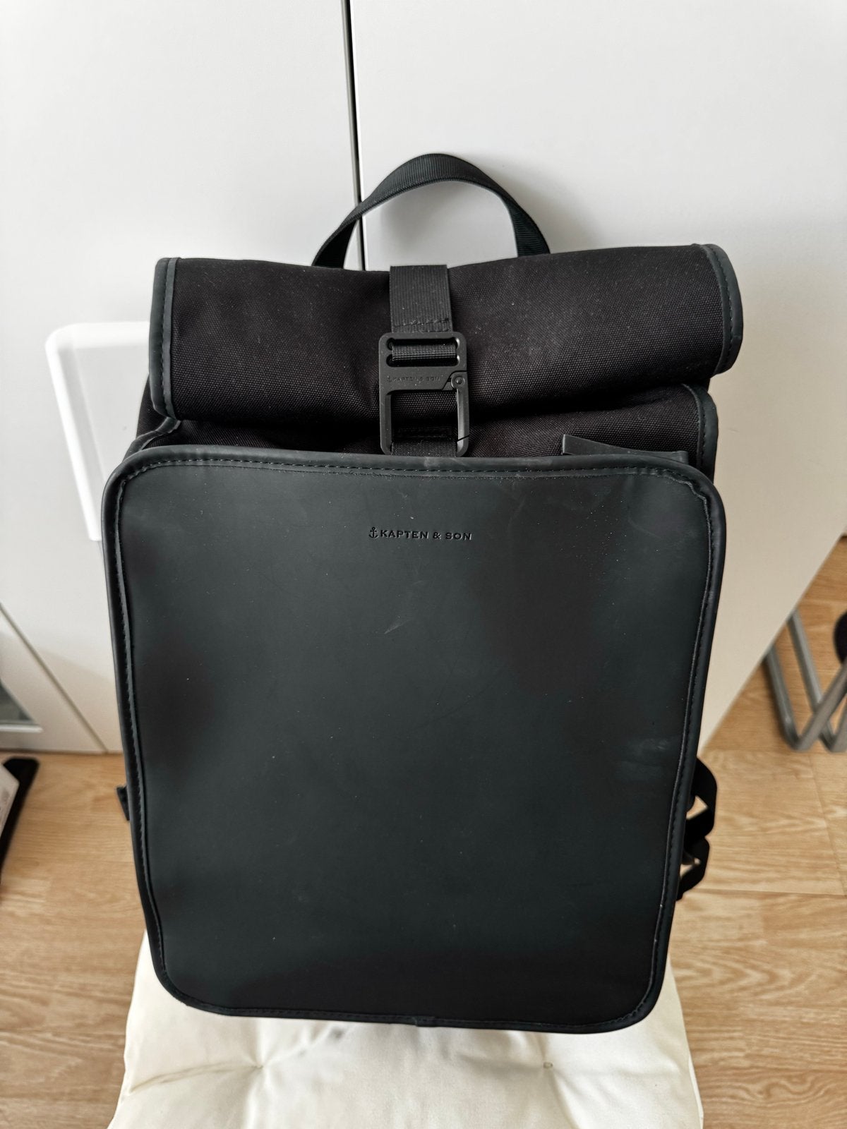 Kapten & Son Lund Rugzak - Zwart, Gebruikt, 25 tot 40 cm, Ophalen, Overige merken