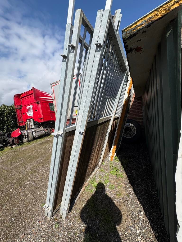 Paardenstal wanden/ deuren/ voorkanten, Dieren en Toebehoren, Ophalen, Gebruikt, Overige soorten