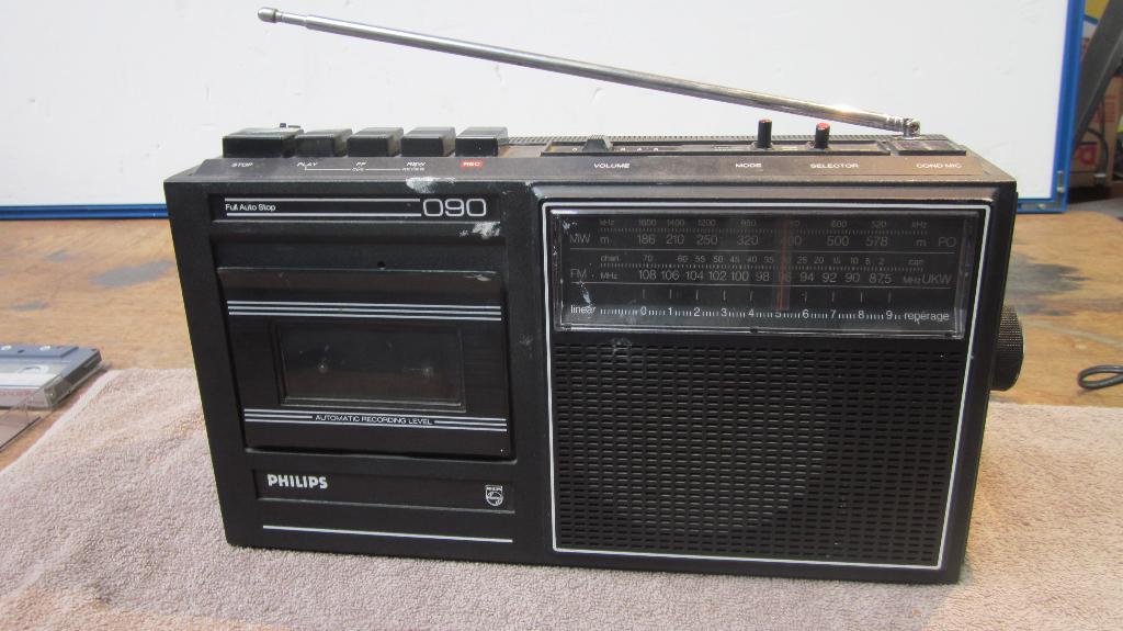 Philips 22AR090/00 RadioCassette, Ophalen of Verzenden, Gebruikt, Transistorradio