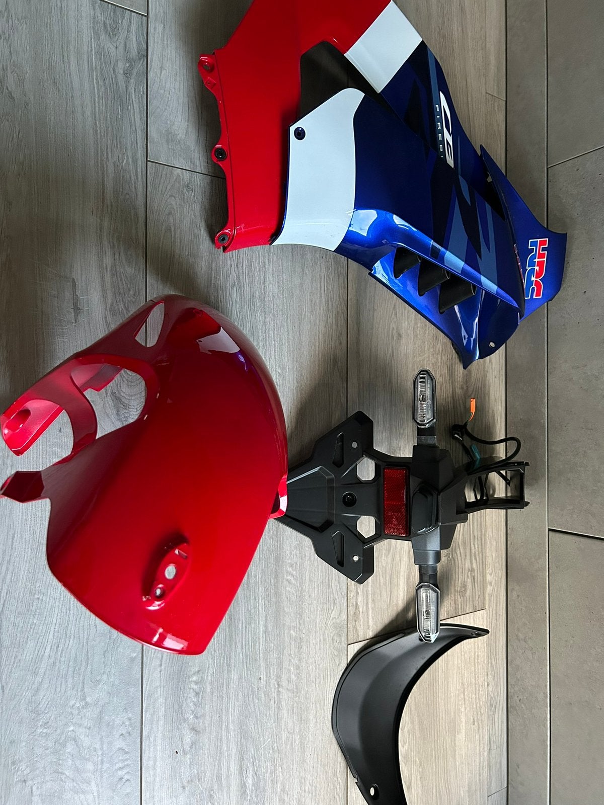 Complete originele kappenset Sc82 (nieuw), Motoren, Ophalen, Nieuw