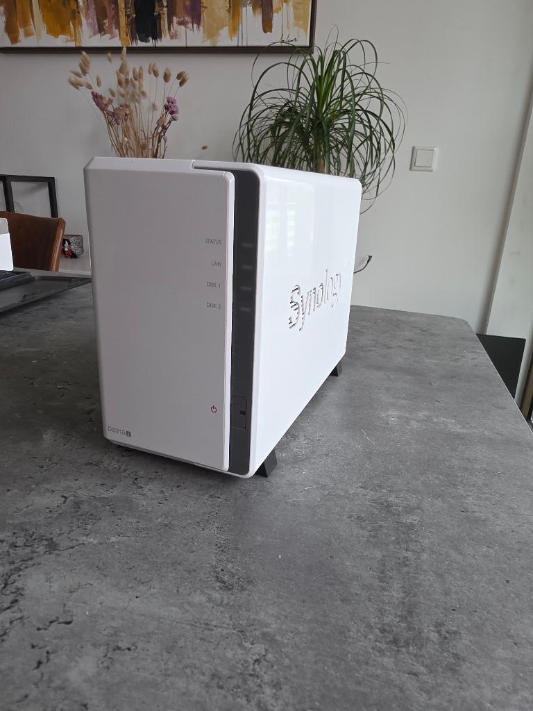 Synology DS215j inclusief 2 harde schijven, Ophalen of Verzenden, Gebruikt