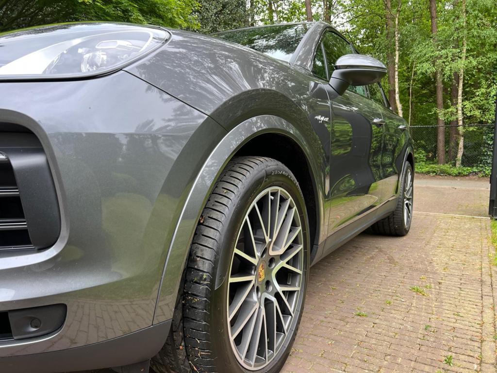 Porsche cayenne 21 inch spyder rs winterbanden 5x130 hybride, Auto-onderdelen, Banden en Velgen, Ophalen, Gebruikt, 275 mm, Banden en Velgen