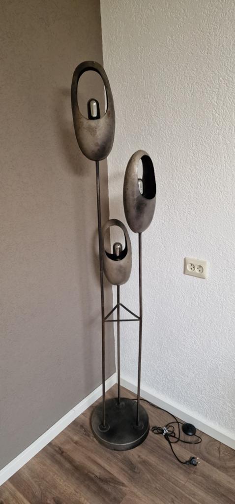 Lamington staande lamp , industrieel design, Ophalen of Verzenden, Zo goed als nieuw, Metaal, 150 tot 200 cm