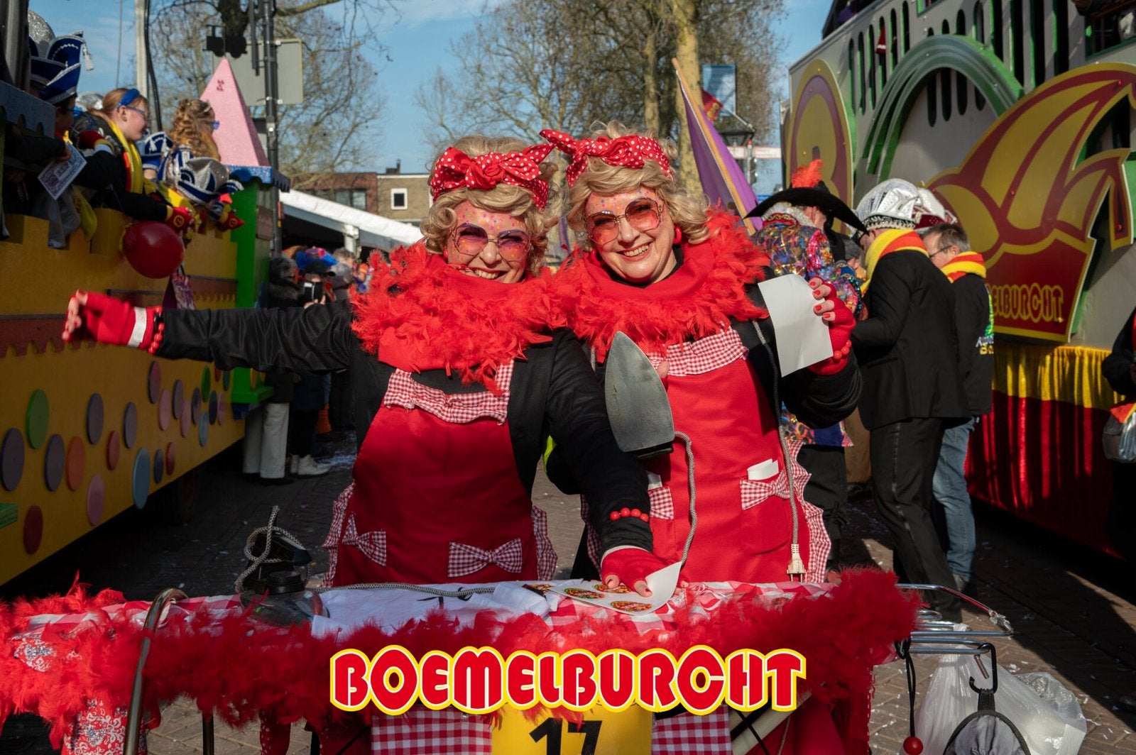 Loopgroep ‘wij strijken de 1e prijs op’, 6 personen, Ophalen, Zo goed als nieuw, Carnaval