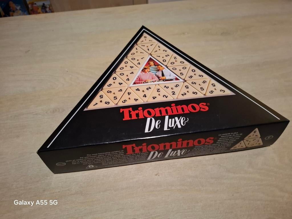 Triominos De Luxe - Compleet en in goede staat, Postbus 200, 8050 AE Hattem, Nederland, Ophalen of Verzenden, Zo goed als nieuw
