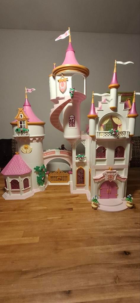 Zo goed als nieuw playmobil prinssenkasteel 70447, Ophalen of Verzenden, Zo goed als nieuw, Poppenhuis