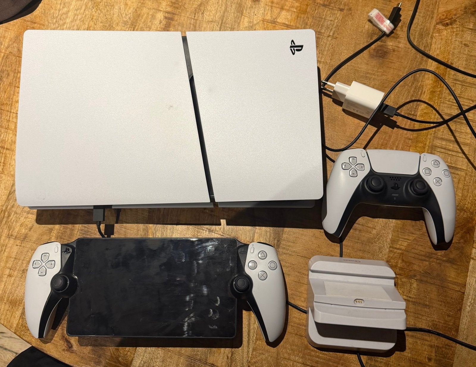 Te koop aangeboden ps5 1tb digital inclusief ps portal
