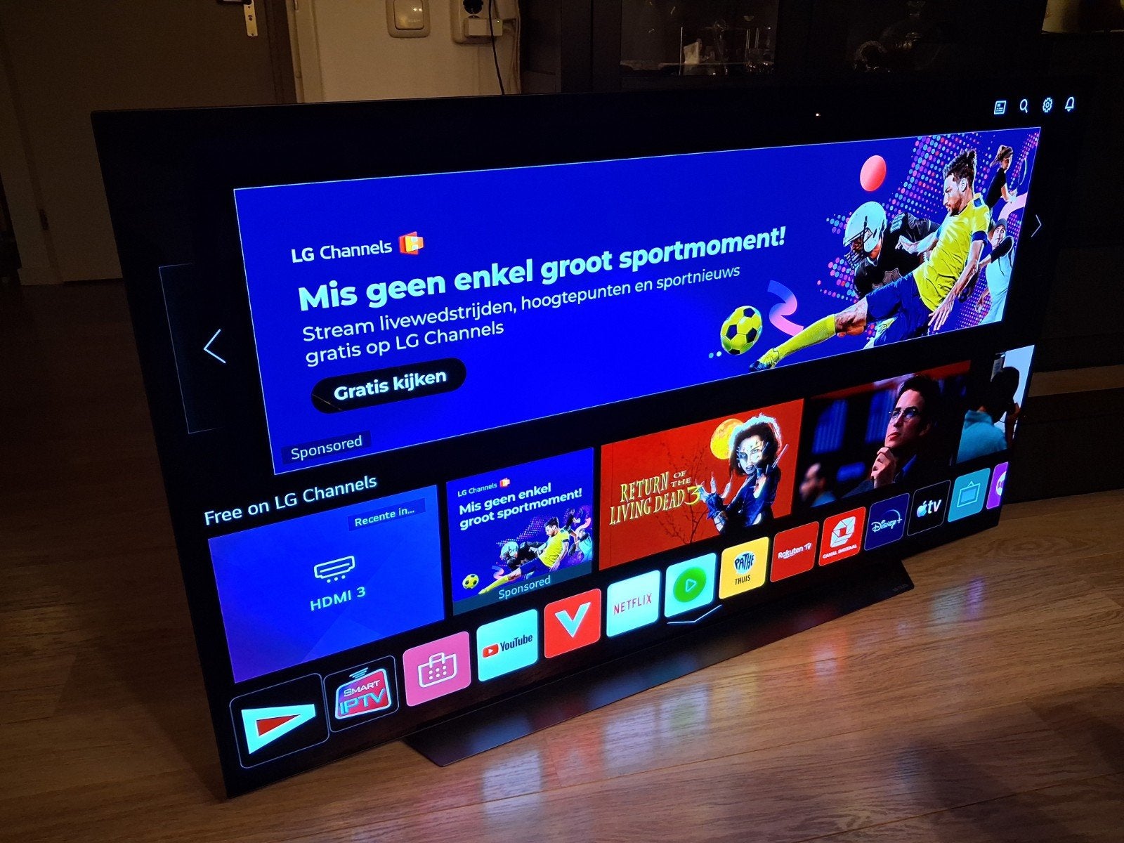 Foto 2 van Defecte LG OLED TV 65BX6LB